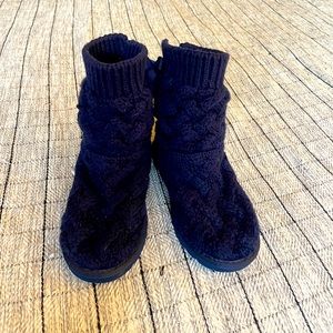 UGG Isla Slouchy Lace-up Knit Boots